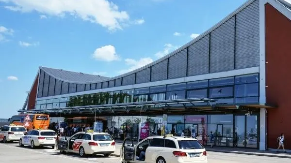 Власти Германии попросят немцев вернуть деньги за эвакуацию из других стран