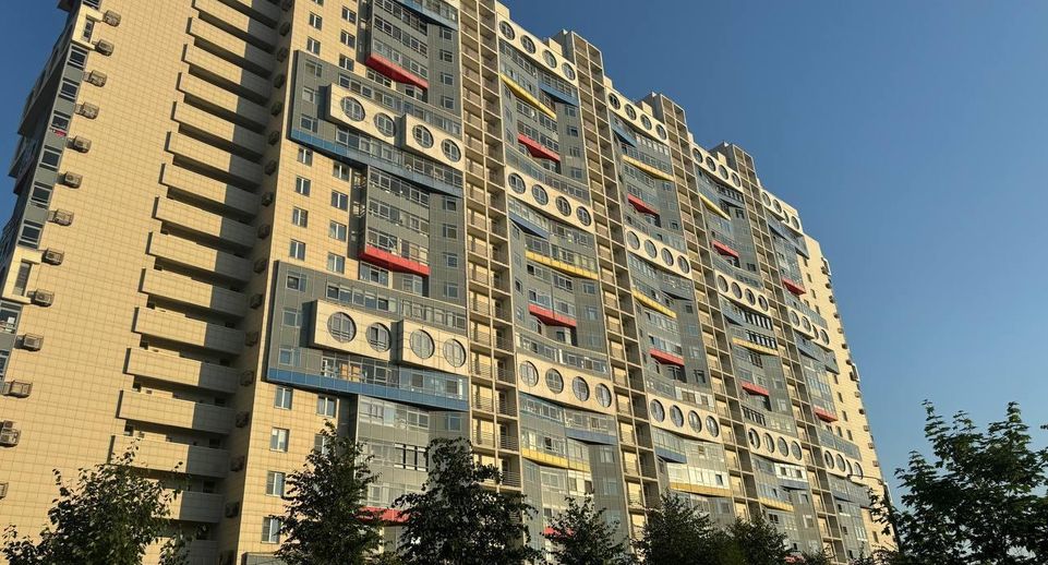 Свыше 100 фасадов жилых домов Подмосковья очистили от граффити за июнь