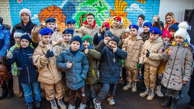Никита Нагорный будет помогать детям-беженцам