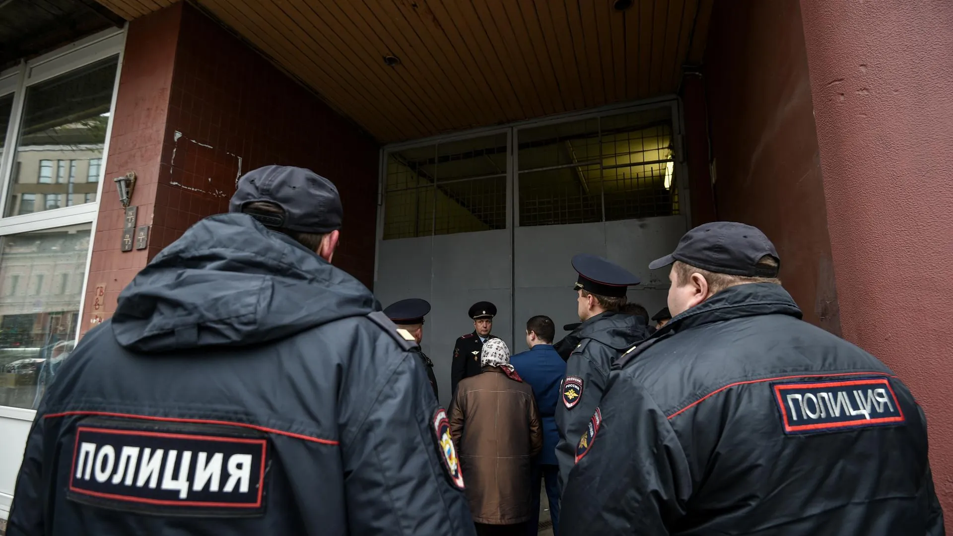 Адвокат Карабанов назвал способы поведения при отсутствии реакции полиции на жалобы о шумных соседях