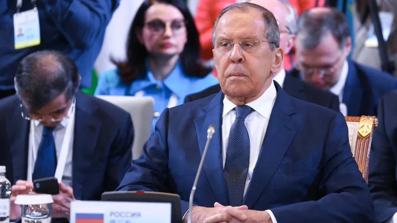 Лавров: Россия готова обсуждать мир на Украине, но не перемирие