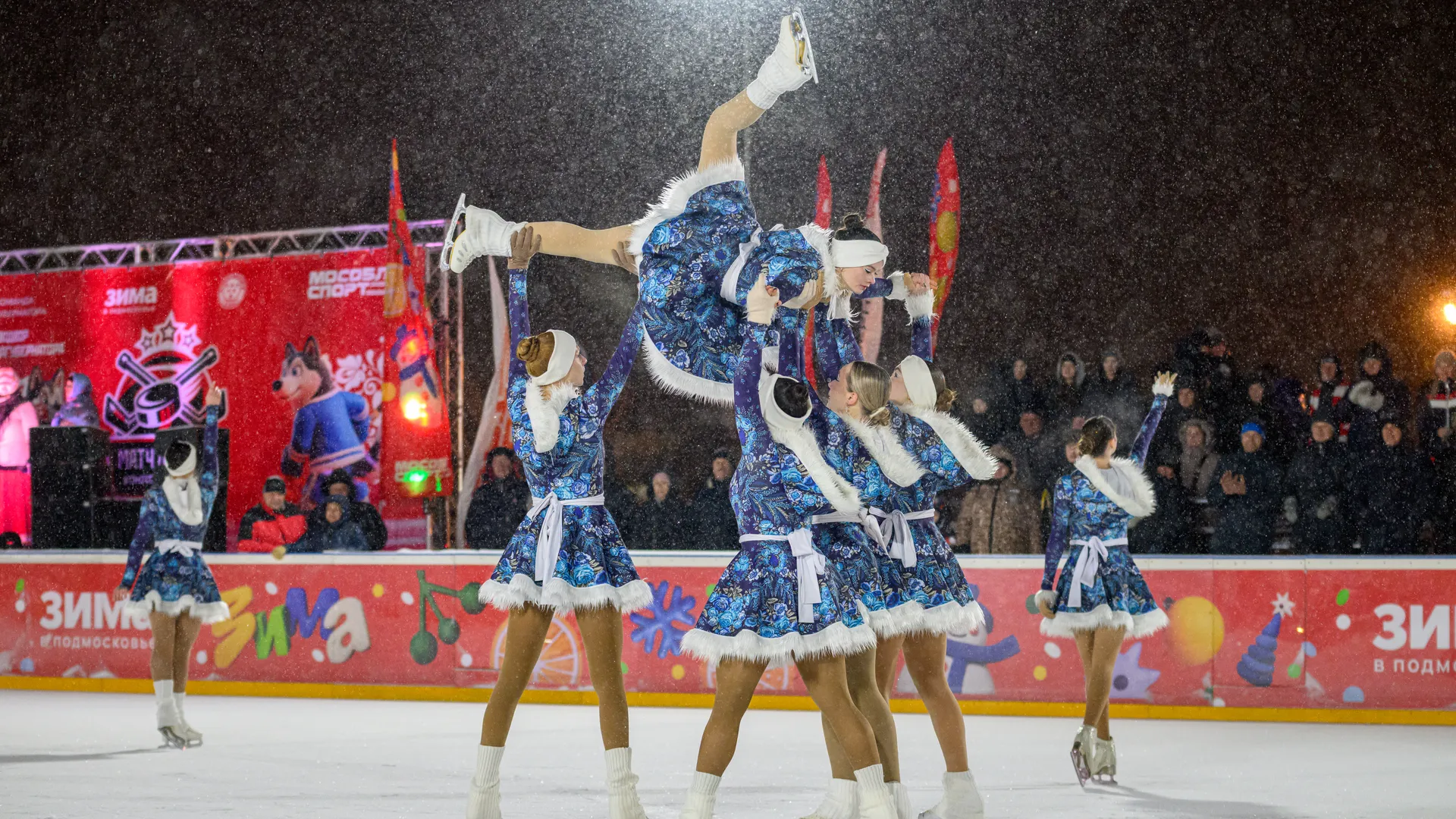 «Выходи во двор»: легенды российского хоккея сразились со сборной Долгопрудного