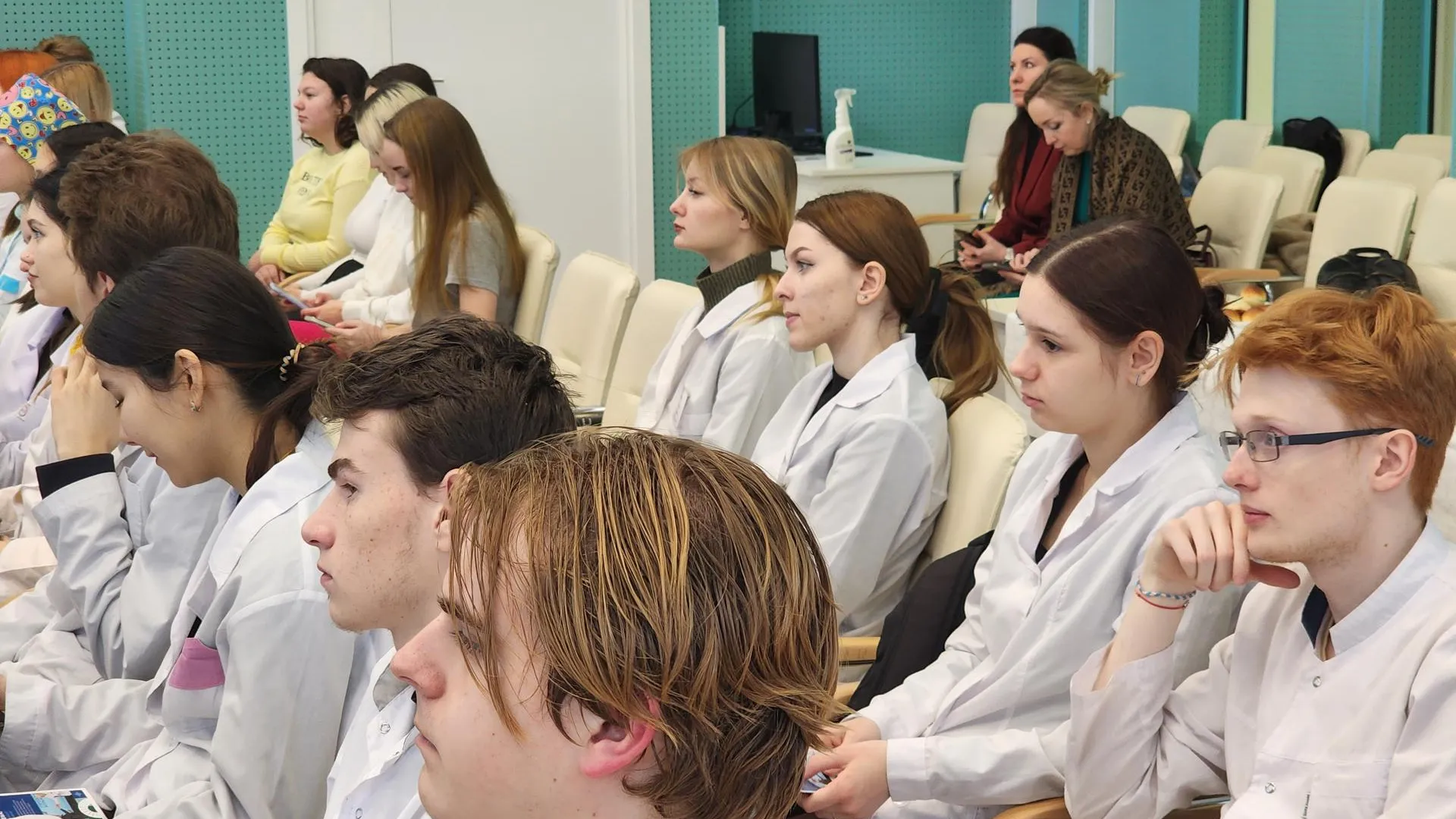 Роман Савельев