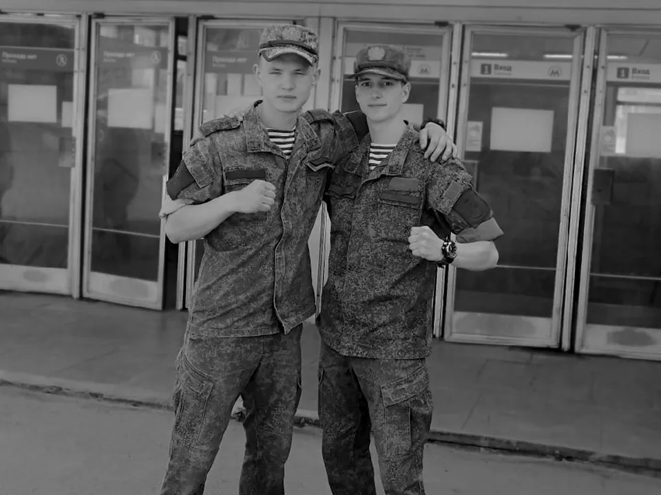 «Отбивались вдвоем»: мать погибшего бойца СВО рассказала о склонности сына к геройству
