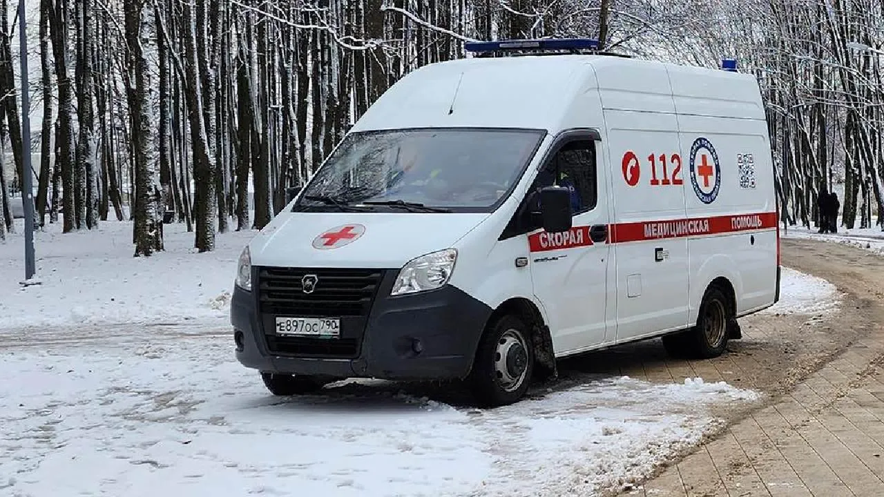 Трех девушек госпитализировали из ТЦ Самары с признаками отравления
