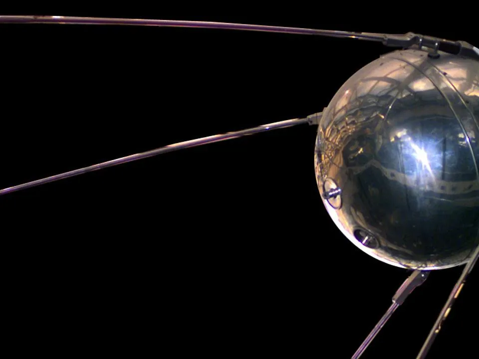 4 октября — День Космических войск России: как запуск первого спутника изменил историю и военную космонавтику