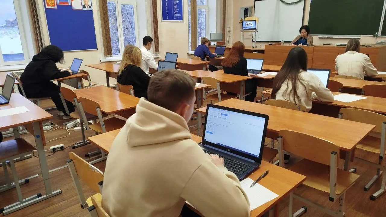 Более трех тысяч подмосковных десятиклассников написали региональную диагностическую работу по биологии