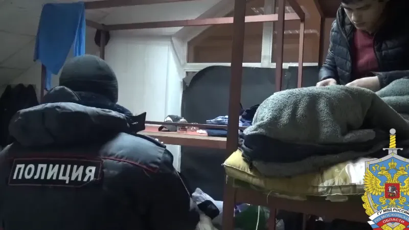 Два десятка нелегалов нашли на предприятии по производству самогонных аппаратов в Мытищах