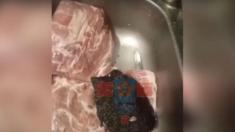 Мясо с булыжником купила горожанка на рынке в Люберцах