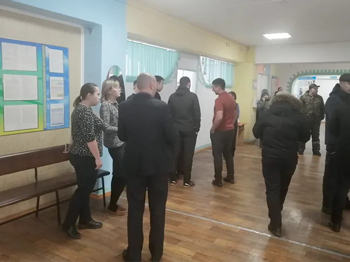 Брат пострадавшего в казахстанской школе рассказал о его состоянии после поножовщины