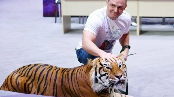 Аскольд Запашный рассказал, как на съемках фильма о Назаровой он впервые испытал страх