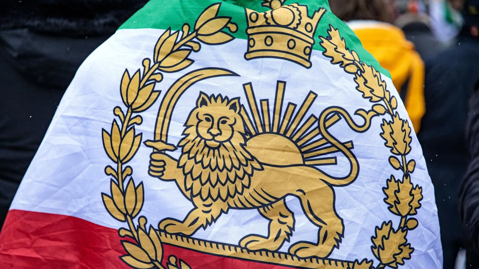 Флаг Ирана до 1979 года. Michael Kuenne