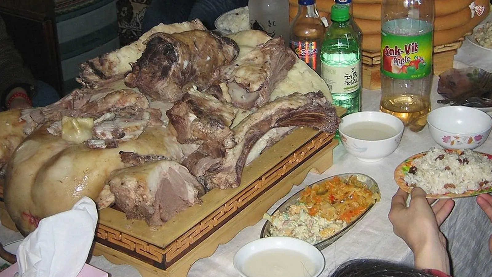 Мясные угощения в праздник Цаган Сар