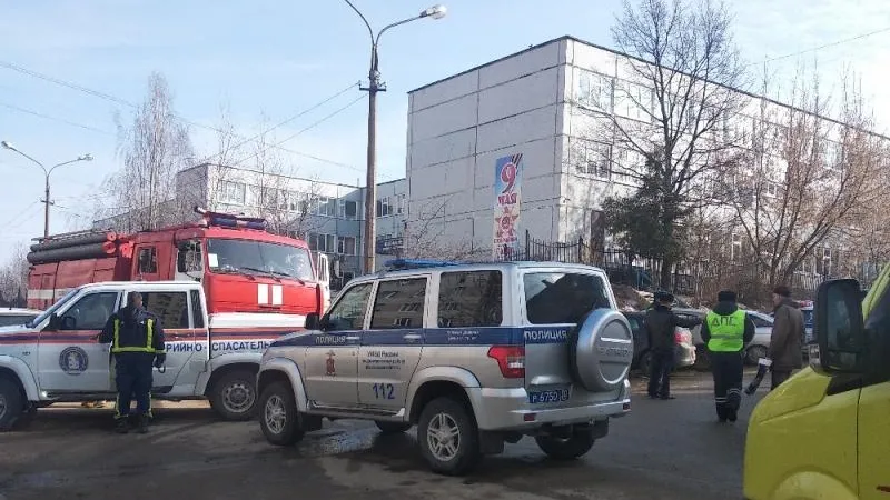Спасатели предотвратили пожар в школе Дмитрова