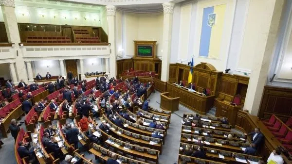 Депутаты Рады выступили против объявления войны России