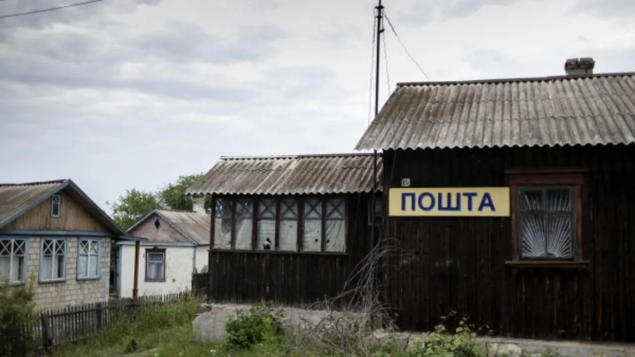«Жалкая реальность Украины»: японский волонтер пожаловался на кражи из посылок на почте