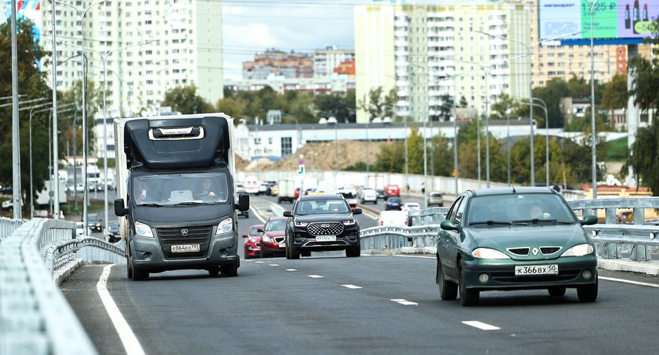 Пробки в Подмосковье оценили в 3 балла утром 8 августа