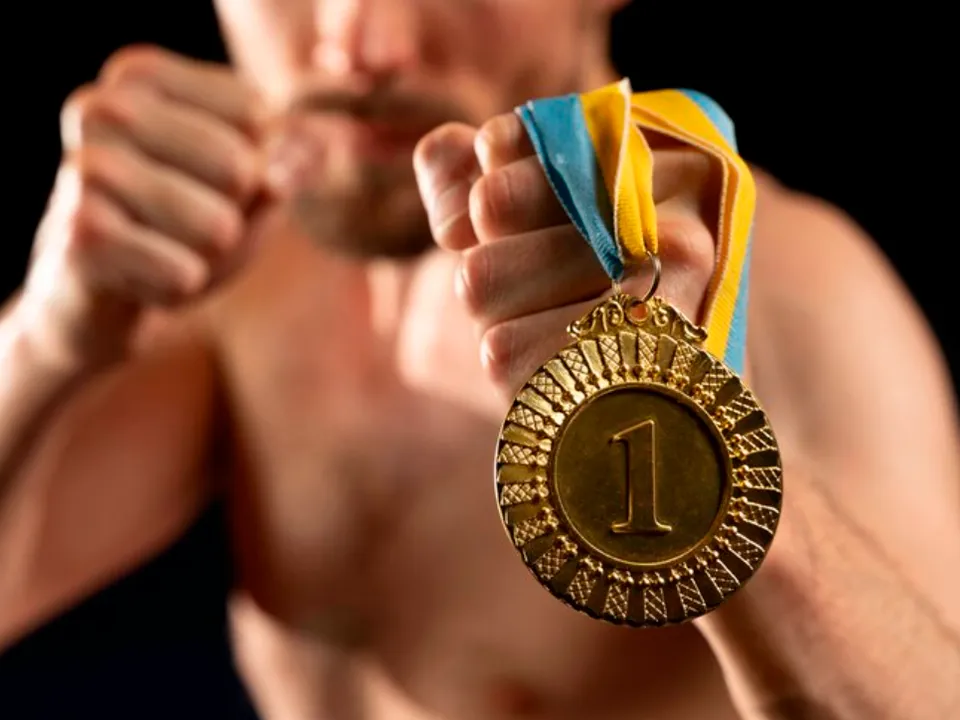 «Приучает человека искать величие»: священник объяснил, в каком случае гордость становится грехом