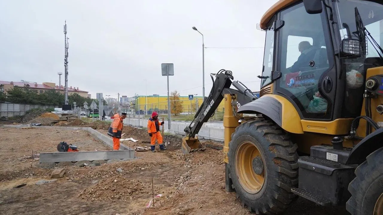Строительство подъездной дороги к новому образовательному комплексу продолжается в Котельниках