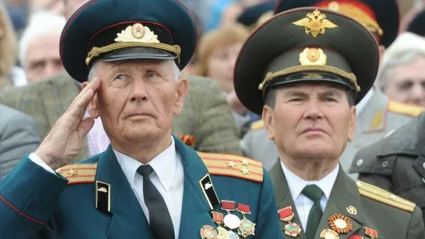 Фотографии ветеранов появятся на рекламных конструкциях области 