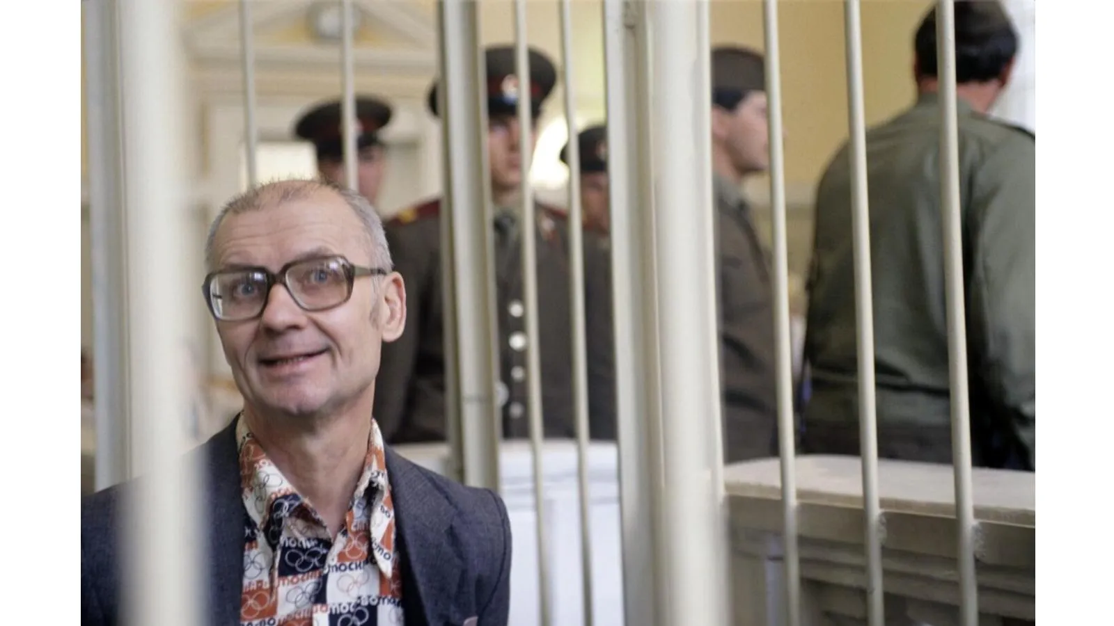 Андрей Чикатило в зале суда. Владимир Вяткин