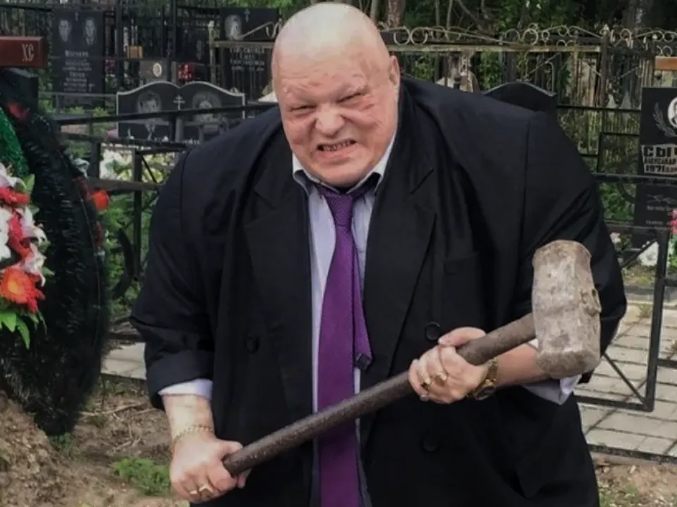 «Вынимаем из могилы и передаем»: Стас Барецкий собирается возродить услугу, популярную в 90-е