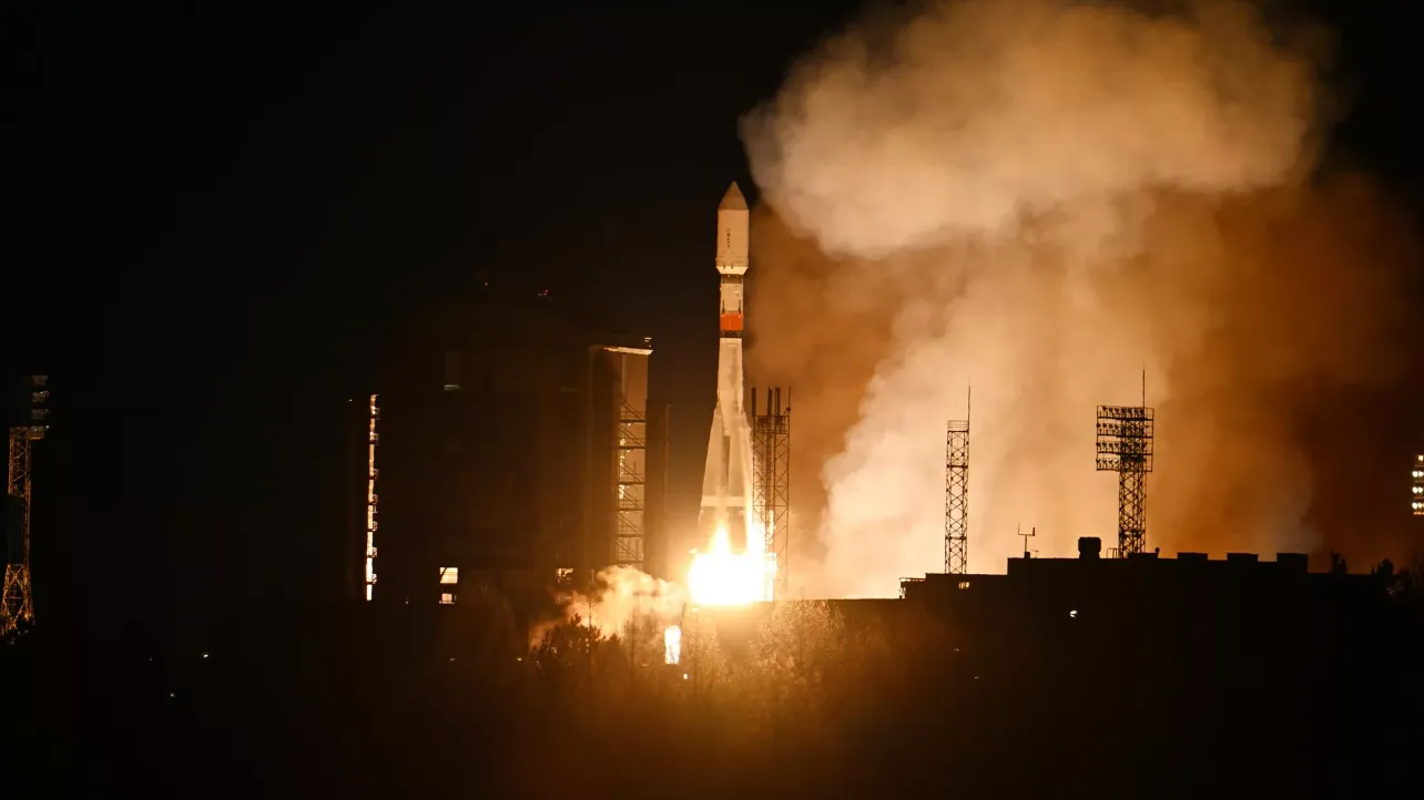 Пуск РН «Союз-2.1б» с первым спутником группировки «Сфера»