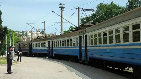 Эксперты: областные электрички должны заменить метро