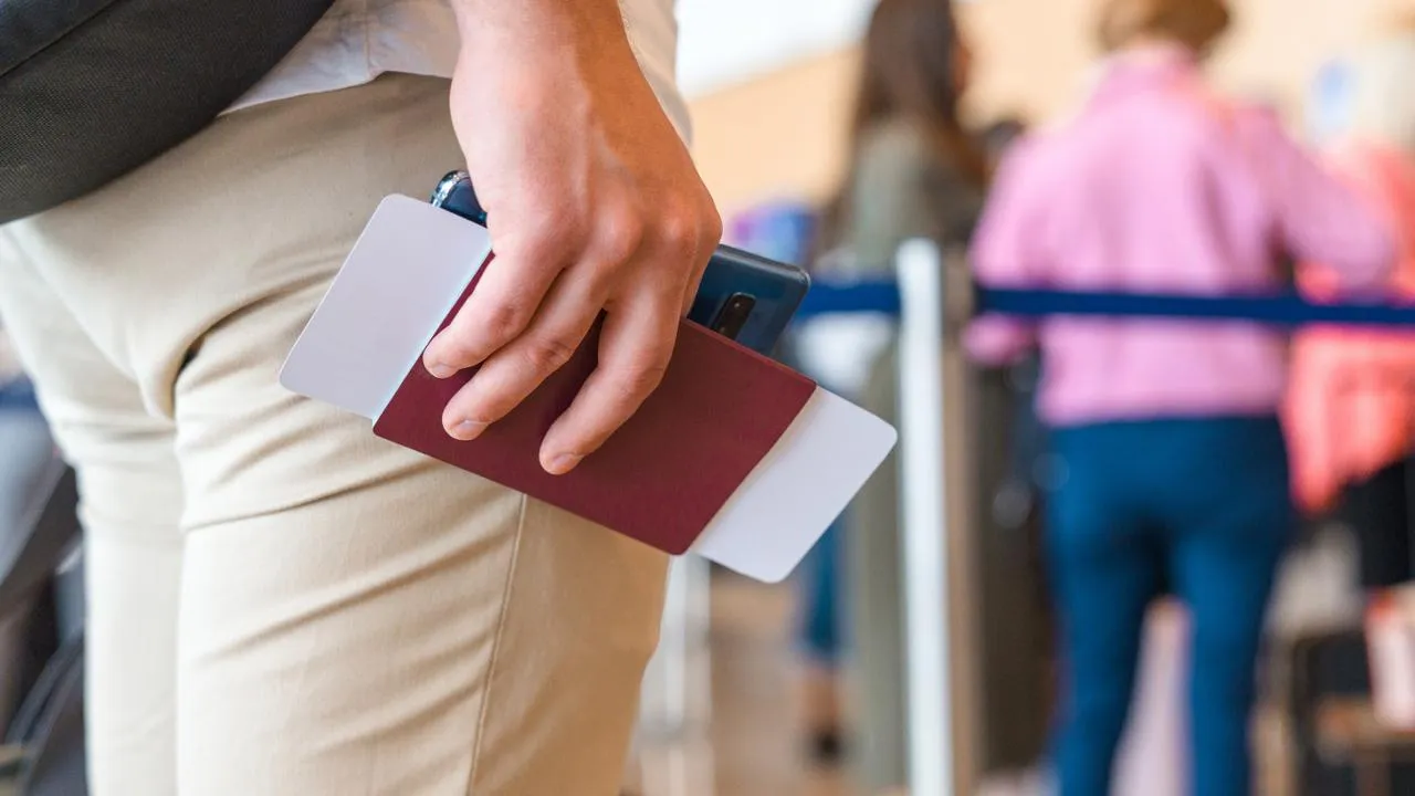 istockphoto.com/AzmanL