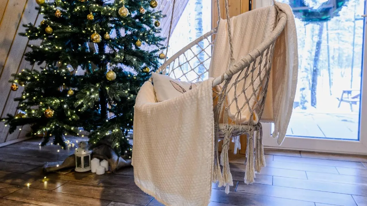 Нюша, Охлобыстин и Дженнифер Лоуренс: что общего у этих звезд, рожденных в год Лошади?