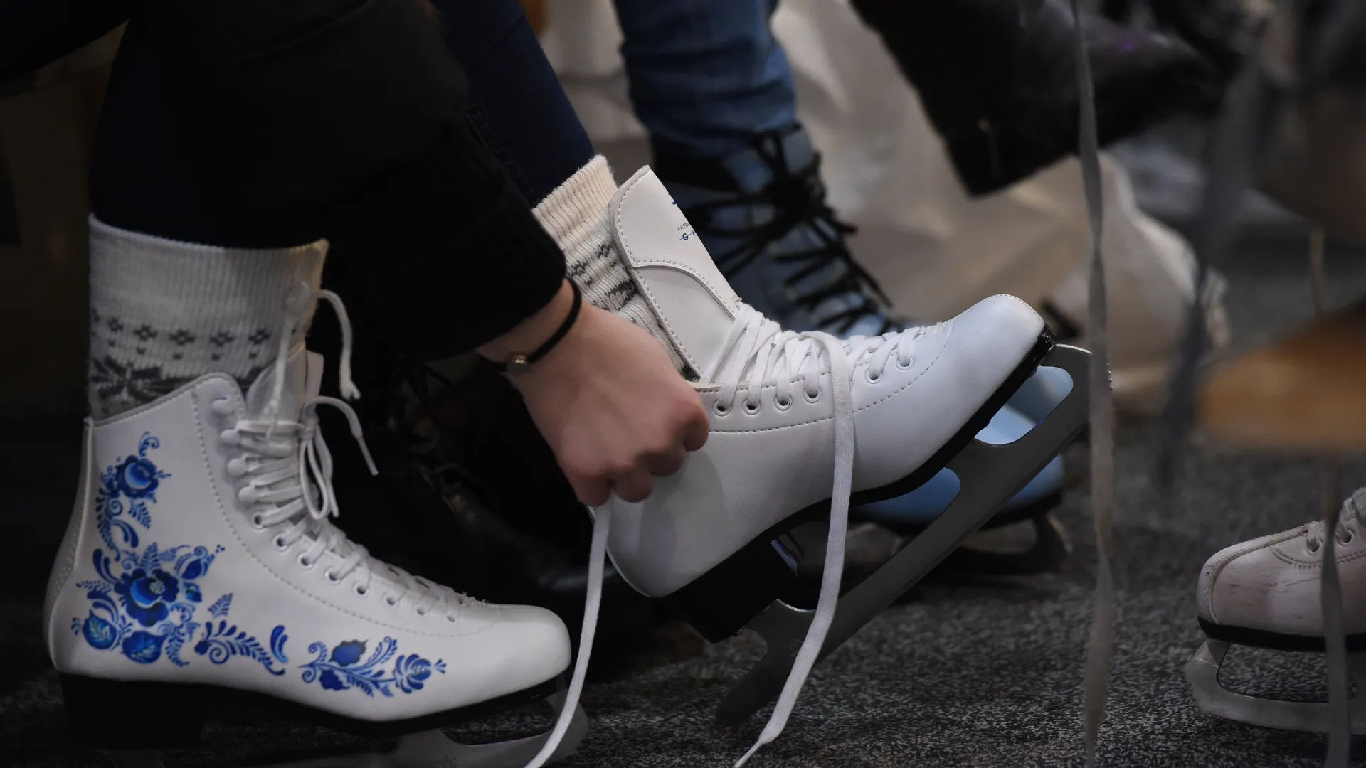 Места Тестируем катки: Стрит‑арт каток в Парке Горького