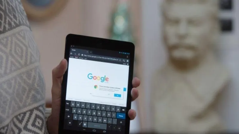 Интернет-магазин удалил у себя приложения попавших под санкции российских банков