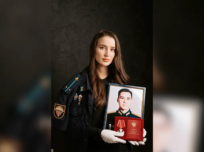 «Не брошу солдат, которые стоят за моей спиной»: боец СВО погиб, закрыв сослуживца собой