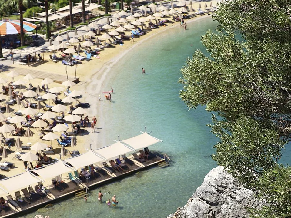 Выборы, землетрясение и обвал лиры: почему ездить на популярный курорт стало так дорого