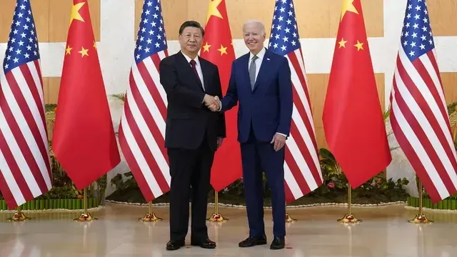 В США сотни протестующих заблокировали улицы Сан-Франциско из-за встречи Байдена и Си Цзиньпина