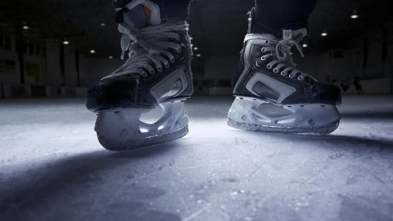 Кисть в мясо и безнаказанность: кто ответит за изувеченную на катке руку матери-одиночки в Кукморе?