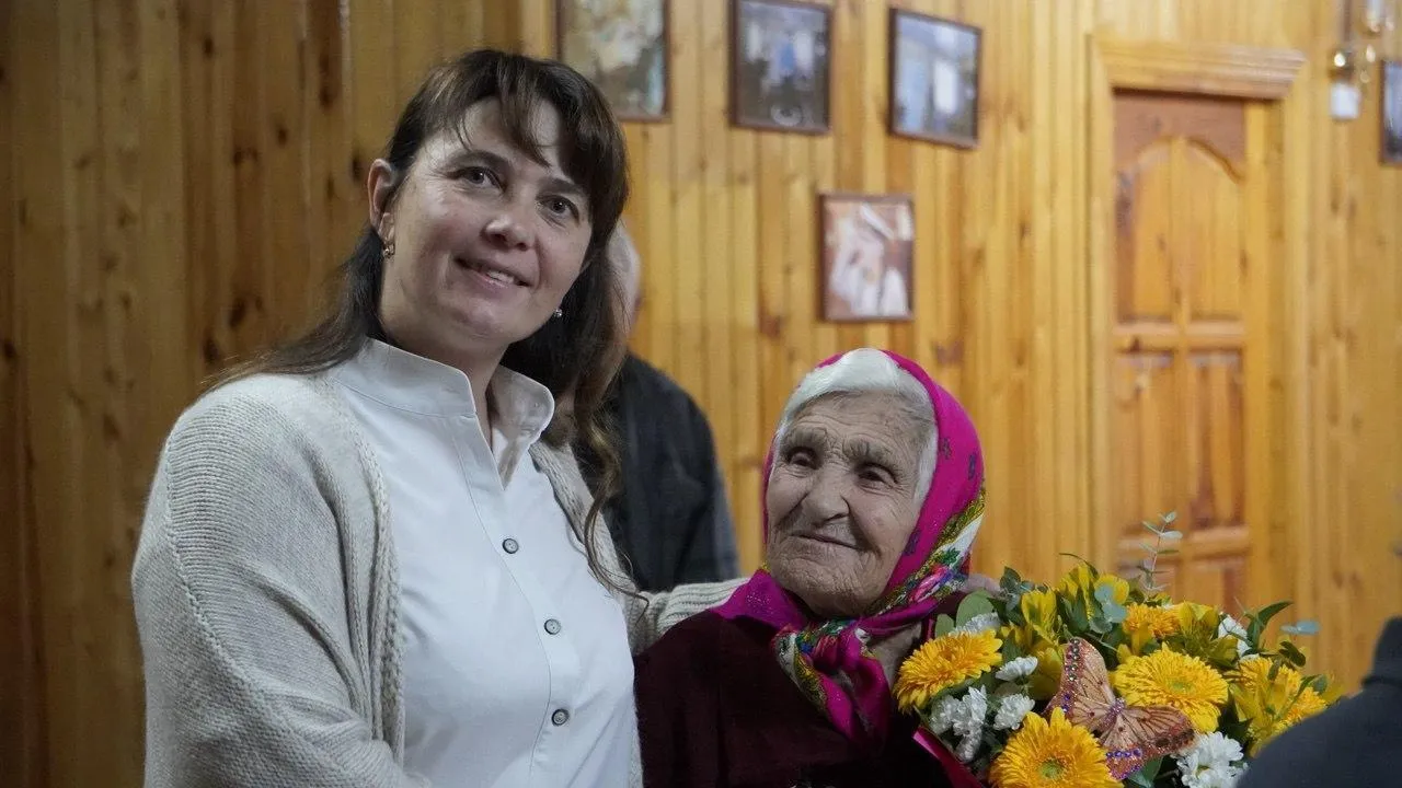 В Можайском округе долгожительница отпраздновала 101-ый День рождения