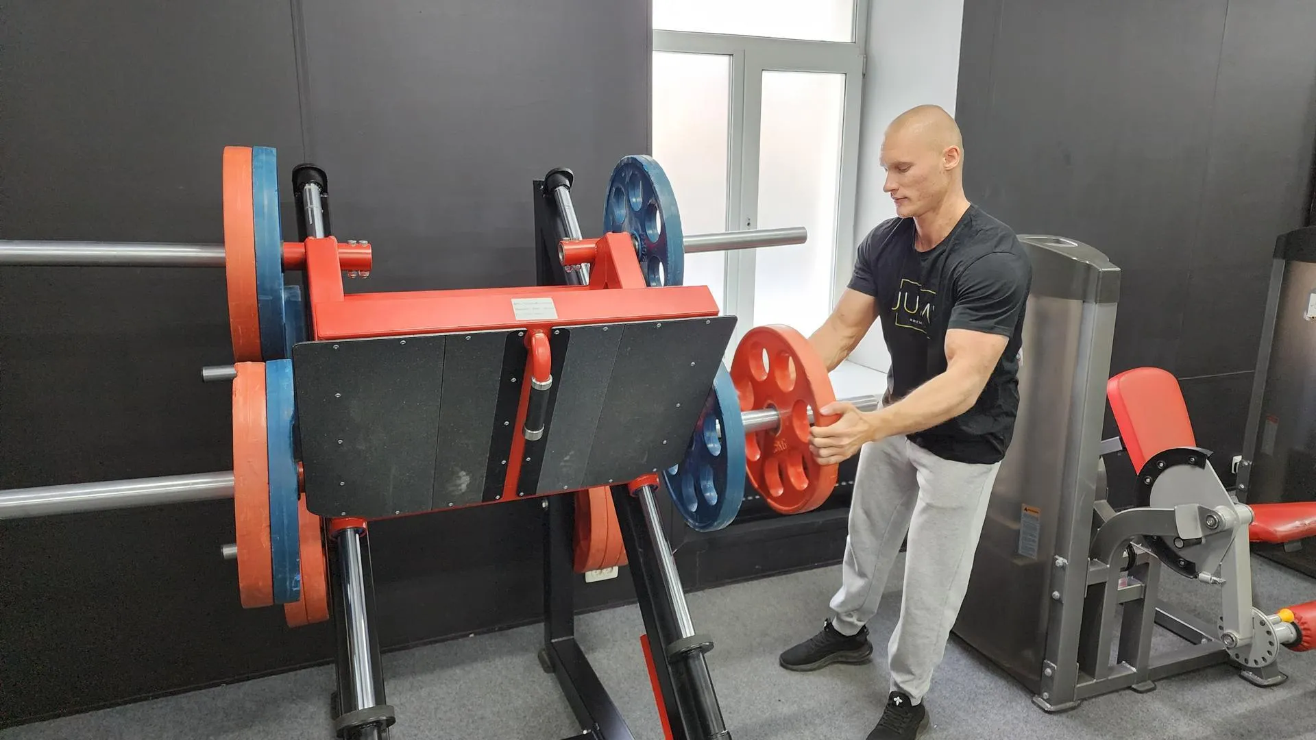 Иван Дубров