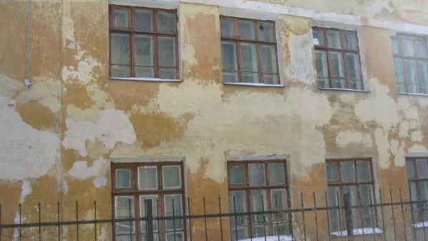 Фасады четырех торговых объектов в Химках приведут в порядок