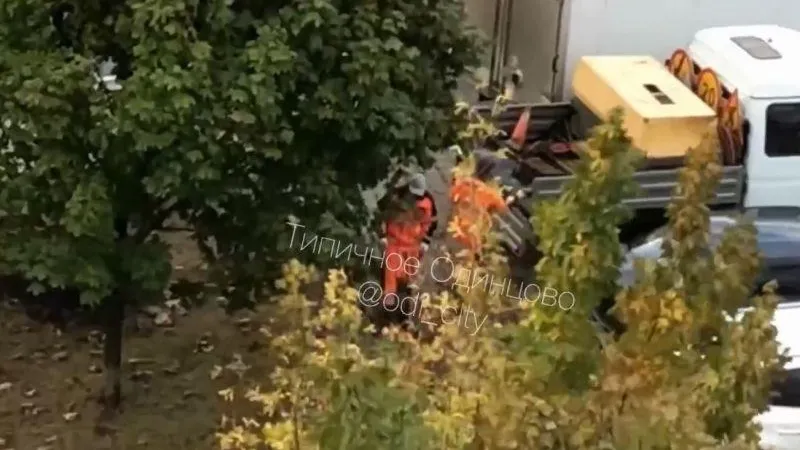 Жители Одинцово заподозрили рабочих в воровстве тротуарной плитки