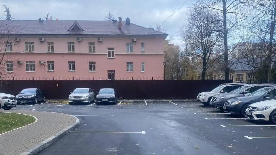Более десяти тысяч новых парковочных мест появились в Подмосковье в этом году