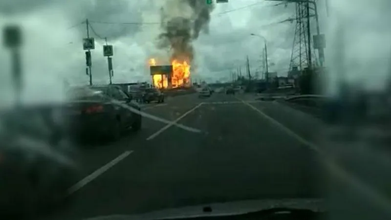Движение на Осташковском шоссе перекрыли в связи с пожаром на ТЭЦ в Мытищах