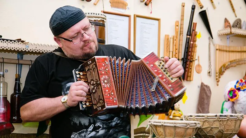 Эх, играй, наяривай! Музею народных инструментов в Балашихе исполнилось 10 лет