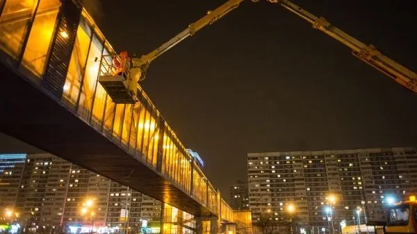 Семь надземных переходов построят на МЦК в следующем году
