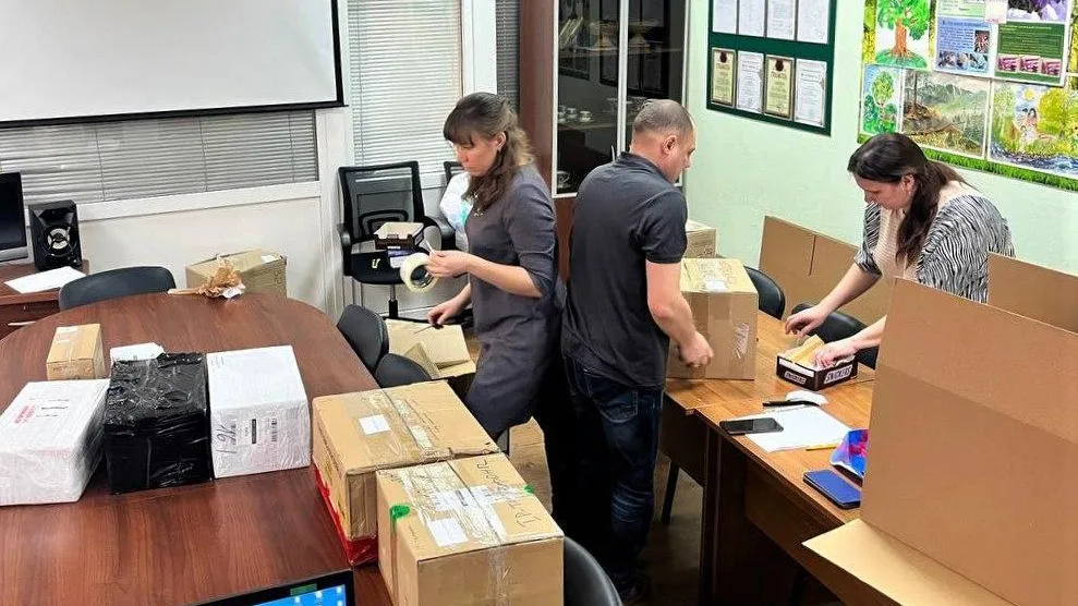 Сотрудники подмосковной лесной охраны передали посылки в зону СВО