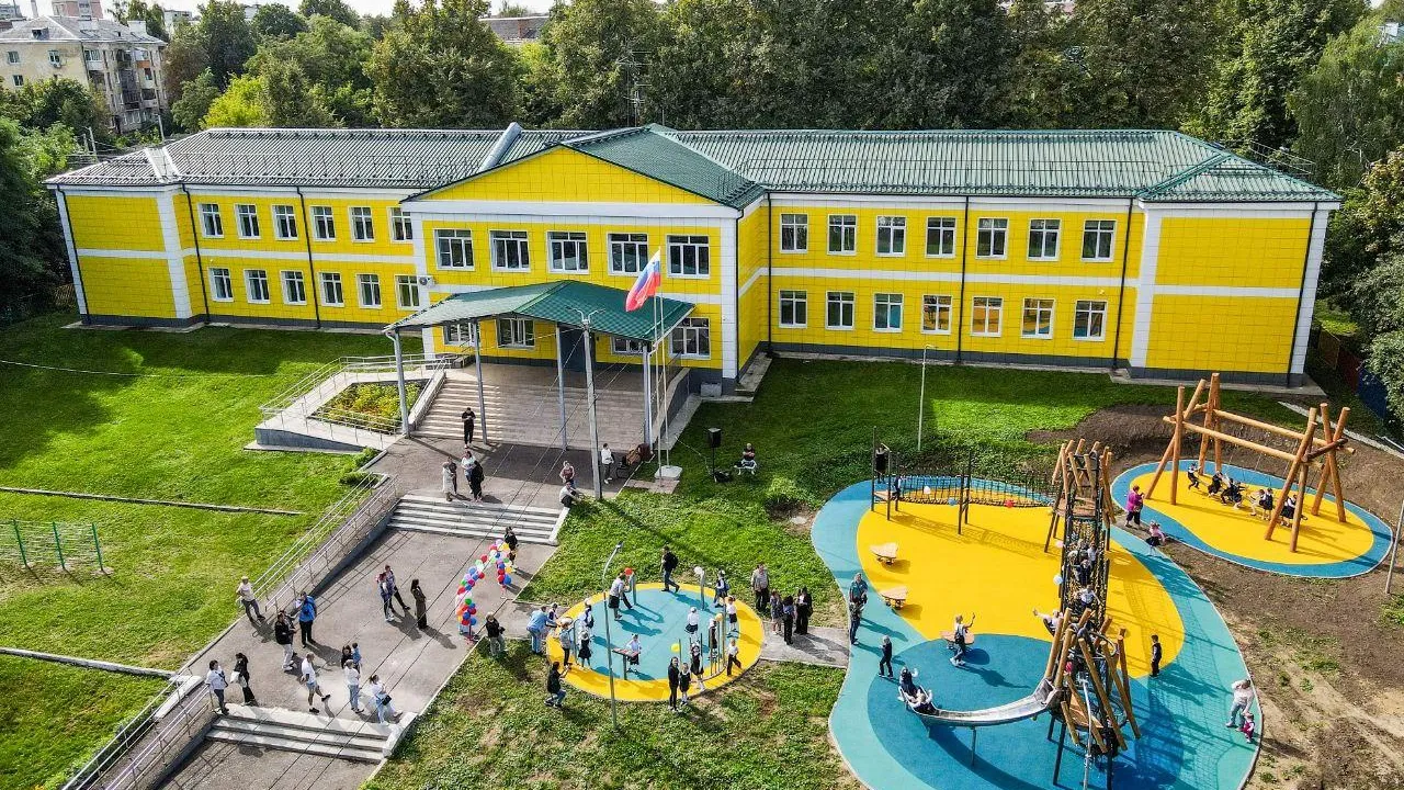В подмосковной Кашире при школе открылся детский игровой городок