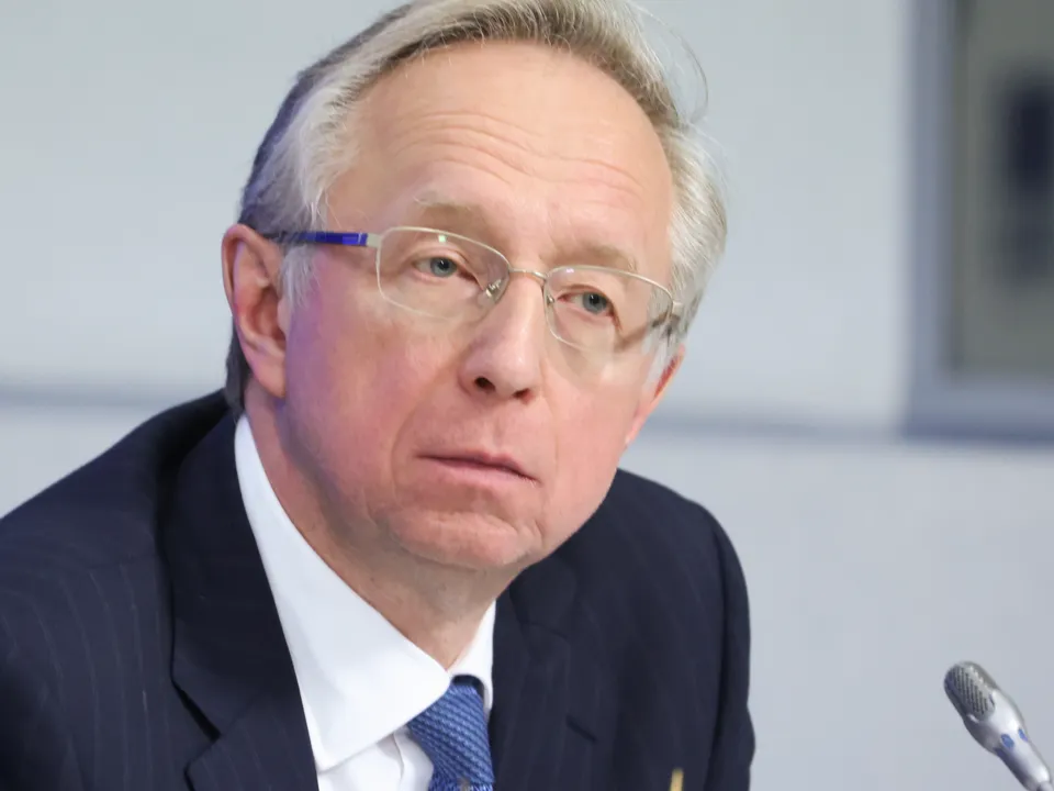 Политолог Светов рассказал, как Запад при подготовке новых санкций давит на Казахстан