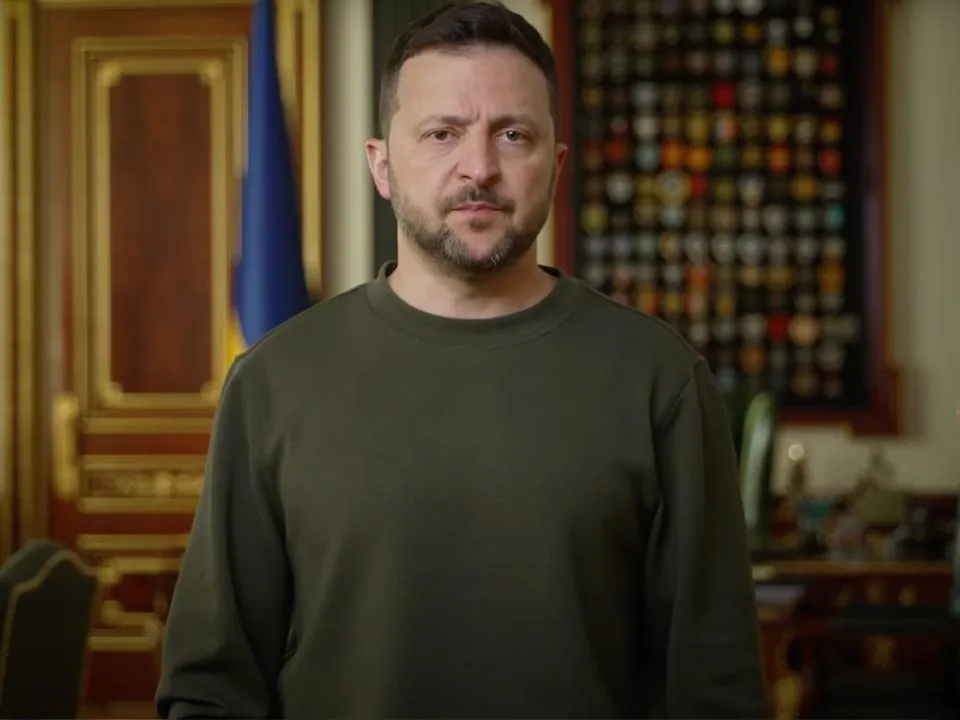 «Тех, кто был готов говорить, закопали»: как Зеленский запугал народ Украины
