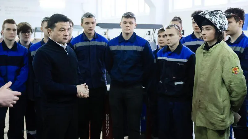 «Конечно, поможем». Воробьев пообещал выполнить просьбу студентов техникума в Павловском Посаде