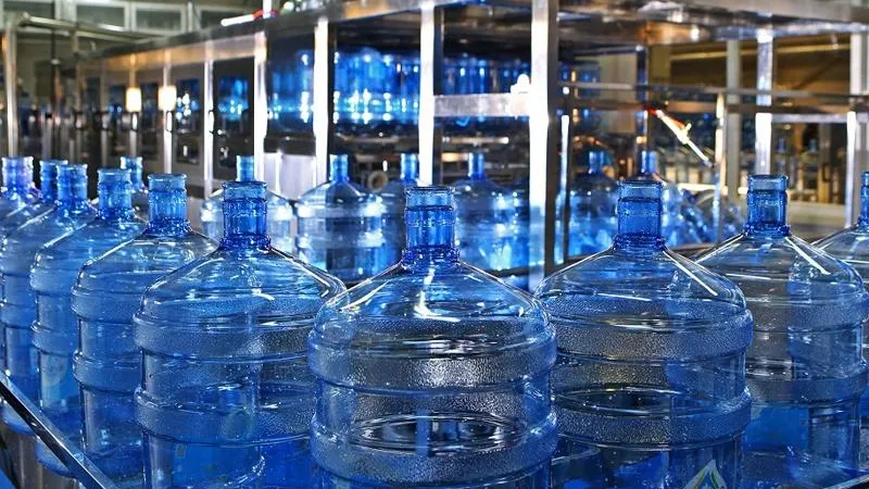 Рейтинг воды в бутылях составит Роспотребнадзор